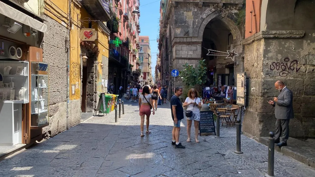 Apartmán Centro Storico - Casa Con Wi-Fi E 4 Posti Letto In Via Dei Tribunali Neapol