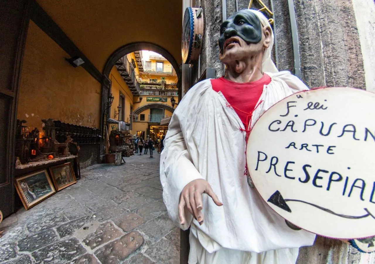 Centro Storico - Casa Con Wi-Fi E 4 Posti Letto In Via Dei Tribunali Apartment Naples